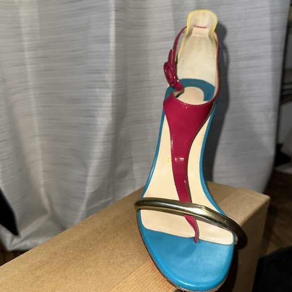 Christian Louboutin Athena Alta - Picture 5 of 10